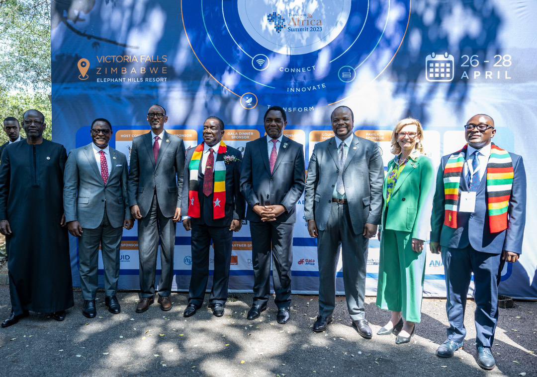 Kagame au Zimbabwe pour le Sommet Transform Africa