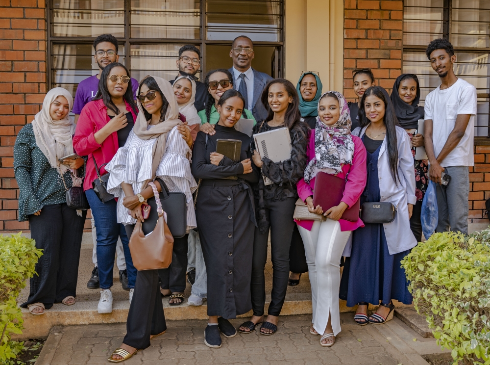 Réussite à lUniversité du Rwanda pour 16 étudiants soudanais en exil