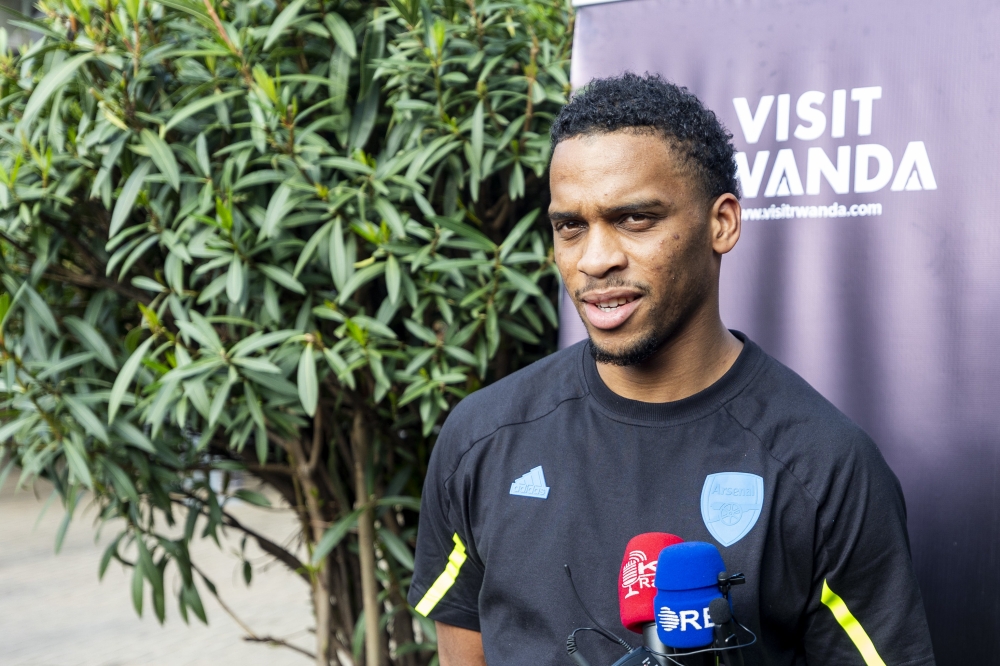 Jurriën Timber, défenseur d’Arsenal FC, explore le Rwanda