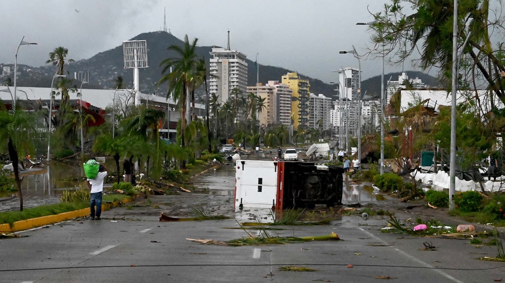 Mexique : l'ouragan Otis provoque d'importants dégâts