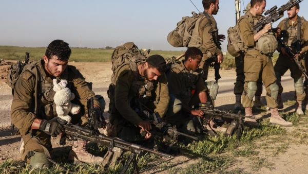 Des dizaines de milliers de réservistes israéliens répondent présents à lappel avant une offensive sur la ville de Gaza