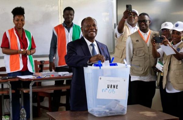 Côte d'Ivoire/Présidentielle : Ouattara en tête des résultats partiels, Billon reconnait sa défaite et félicite le président sortant