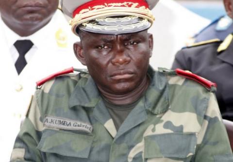 RDC: l’ex-patron de l’armée de terre accusé de trafic d’armes “blanchi” (officiel)