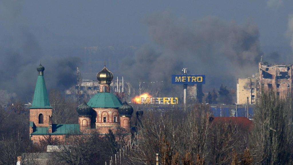 Ukraine: des renforts darmes lourdes vers Donetsk