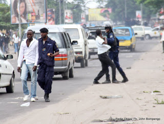 RDC: la police disperse une manifestation de l’opposition contre le projet de loi électorale