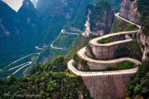 Les 10 plus belles routes du monde. La n°3 vaut à elle seul le détour…