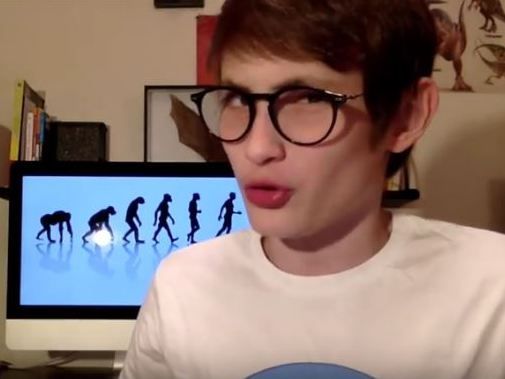 Ce youtubeur est Aurélien, fils de Carla Bruni