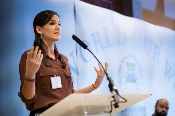 Uvira : HRW dénonce des exactions des milices Wazalendo après le retrait de l’AFC/M23