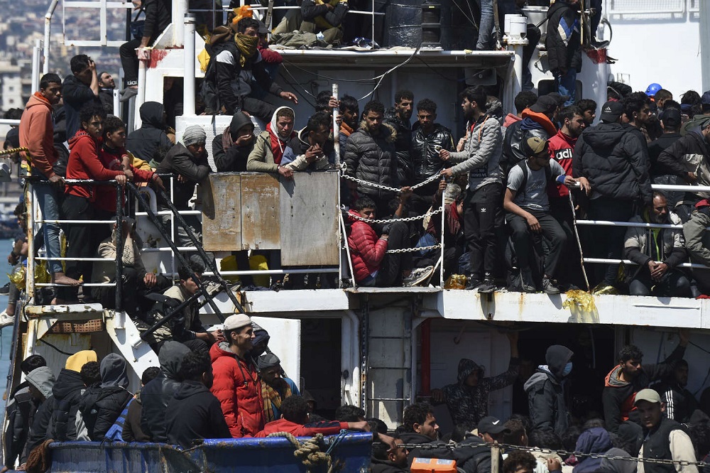 Migrants en Italie : Un cri d’alarme face aux conditions de détention inhumaines