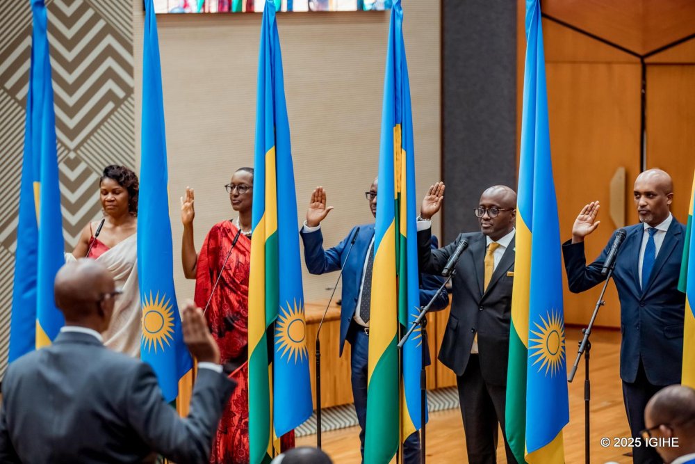 Le Président Kagame préside la cérémonie de prestation de serment des membres du gouvernement