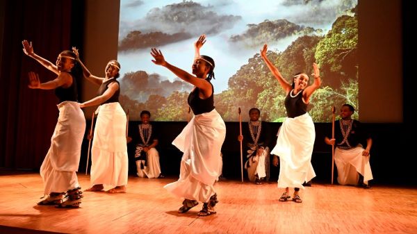 Le Rwanda célèbre sa transformation par la culture et la danse à Moscou