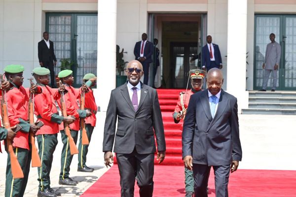 L’Ambassadeur Festus Bizimana présente ses lettres de créance au président de Guinée-Bissau
