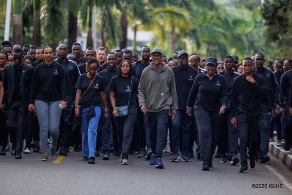 Le Président Kagame et Madame Jeannette Kagame participent à la marche « Walk to Remember »