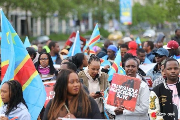 Bruxelles : la diaspora congolaise manifeste devant le Parlement européen pour dénoncer « le silence de la communauté internationale »