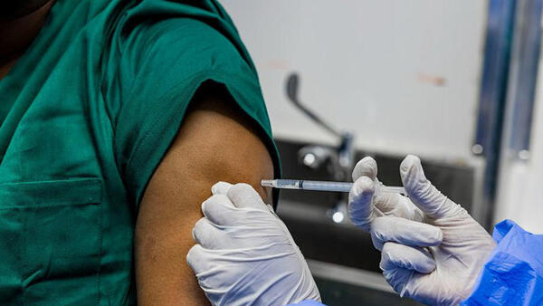 l'OMS salue les sacrifices des travailleurs de santé dans la lutte contre l'épidémie de Marburg