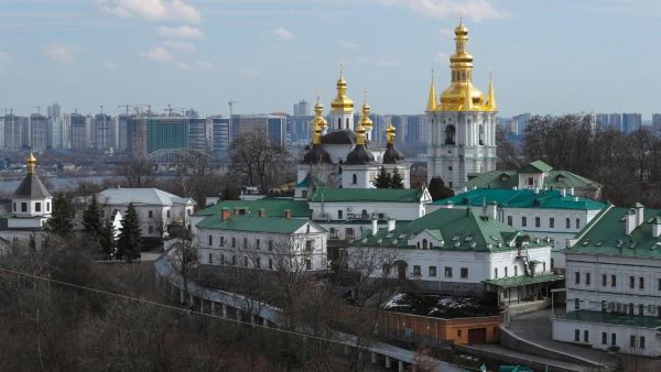 L’Ukraine menace d’interdire une branche de l’Église orthodoxe « liée à Moscou »