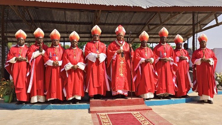 RDC : Les évêques dénoncent des mains invisibles à Kinshasa derrière les violences communautaires