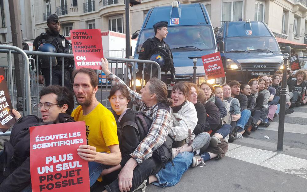 TotalEnergies sous le feu des protestations parisiennes pour ses projets en Afrique