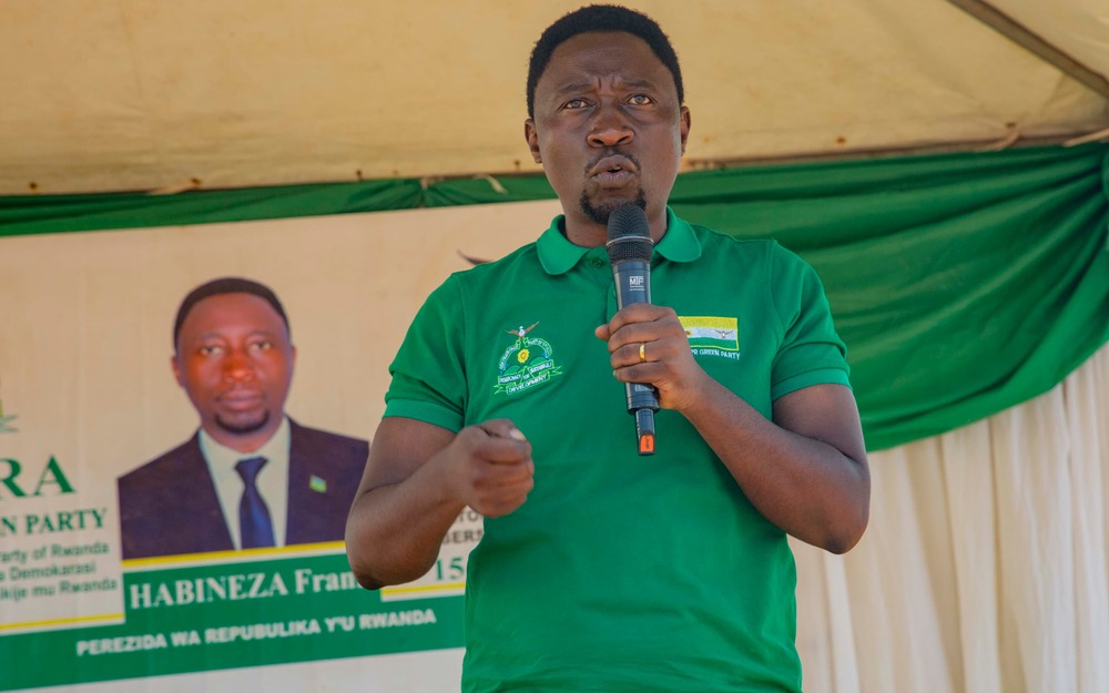 A Ngoma le Dr Frank Habineza, candidat du parti démocratique vert promet une Université locale