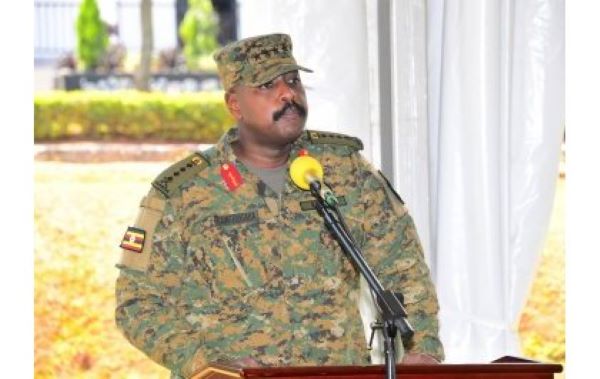 Le général Muhoozi Kainerugaba menace le groupe Wazalendo soutenu par la RDC