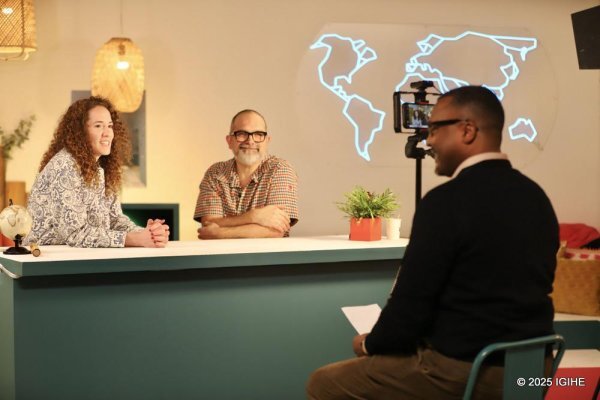Le documentaire ‘La Force des Racines’ sur le Génocide contre les Tutsi remporte un prix lors des Prix de Journalisme du Parlement de Bruxelles