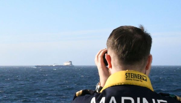 La France intercepte un pétrolier russe en Méditerranée