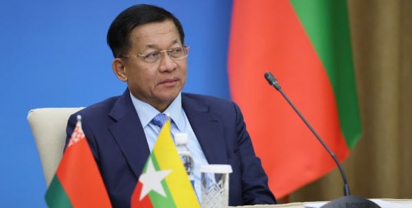 Min Aung Hlaing élu président du Myanmar