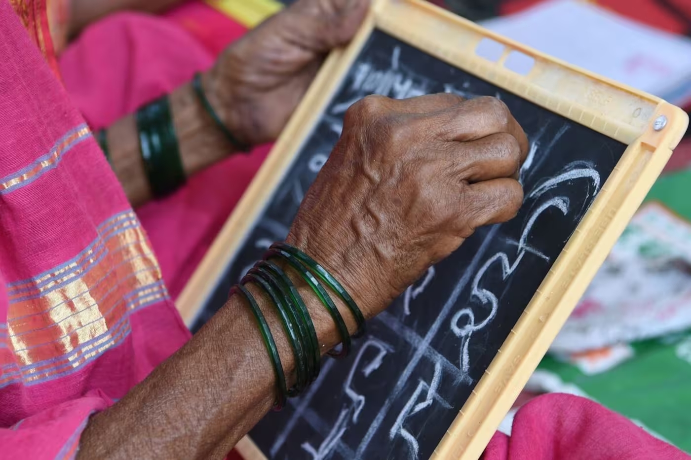 À 92 printemps, une indienne rejoint les bancs de l’école!