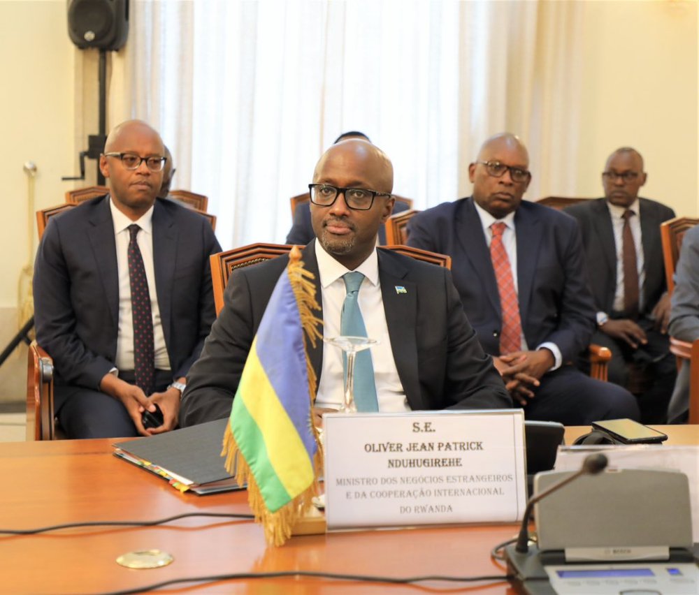 Olivier Nduhungirehe réagit aux propos de la ministre congolaise : « L’honnêteté et la dignité avant tout »