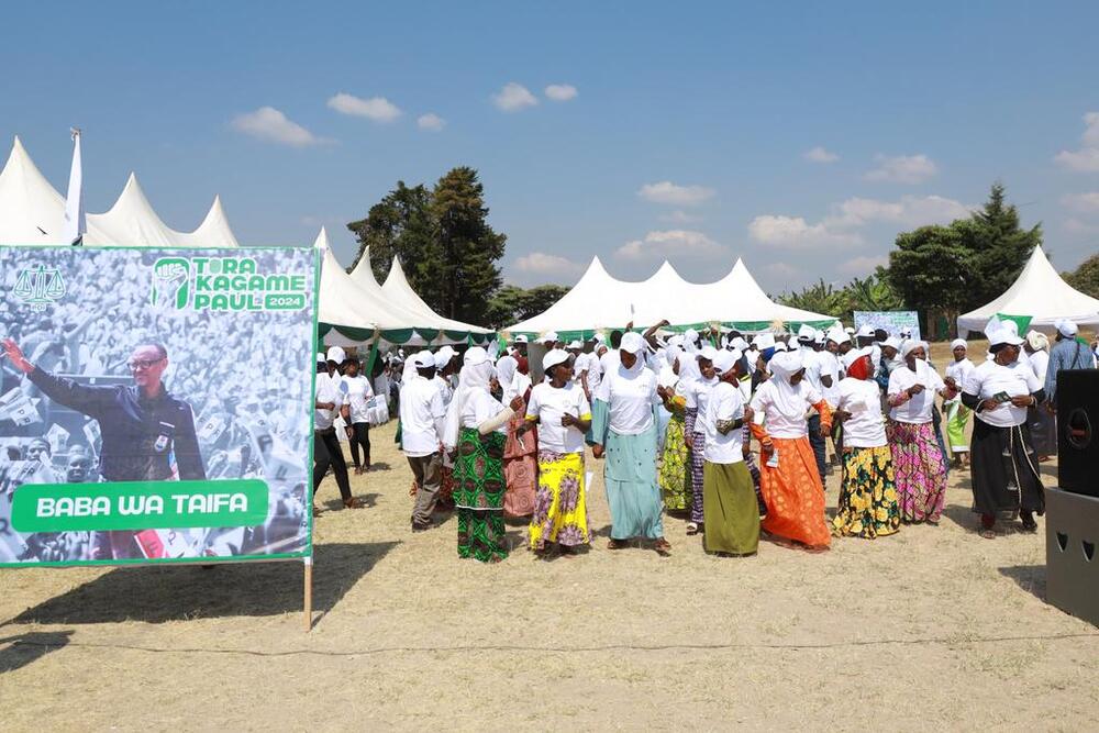 Le PDI soutient Paul Kagame et promeut son projet de modernisation des infrastructures éducatives