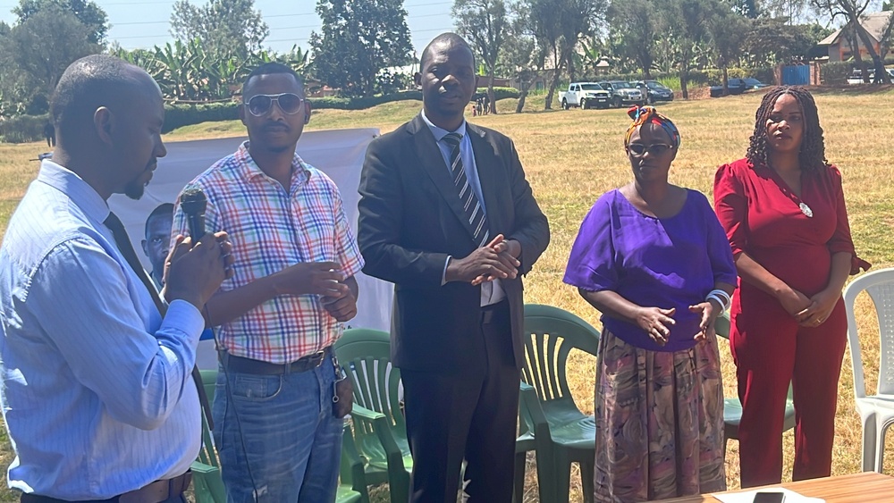 Philippe Mpayimana, Candidat Indépendant, met en avant l'innovation en Campagne à Kayonza, à l’Est du Rwanda