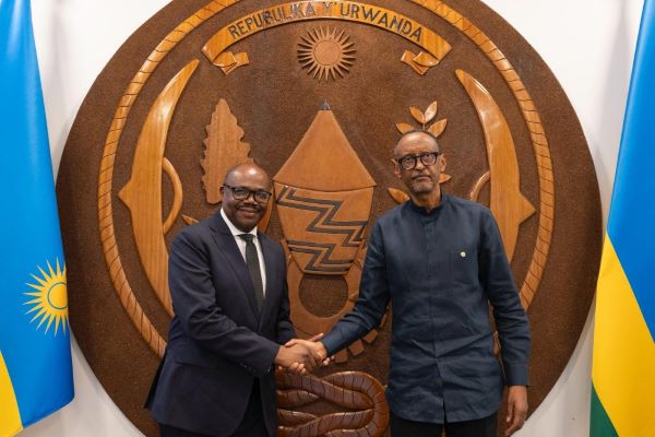 Le Président Kagame reçoit le Premier ministre désigné, Dr Justin Nsengiyumva