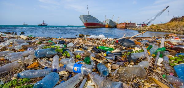 Plastiques et océans ou l’illusion d’une solution par le recyclage