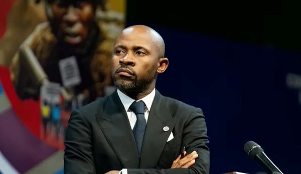Désinformation et imposture chez Muyaya