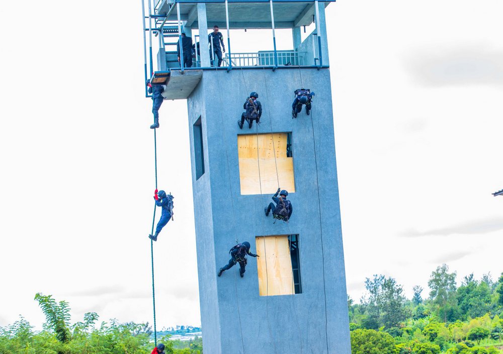Le Rwanda accueille 283 nouveaux membres dans ses forces spéciales