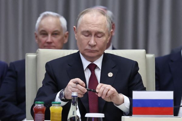 Moscou accuse Kiev d’avoir ciblé la résidence de Poutine avec des drones