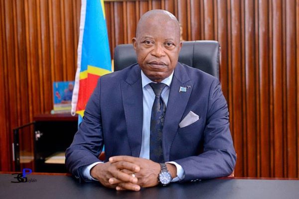 Ferdinand Kambere étrille le Pr André Mbata