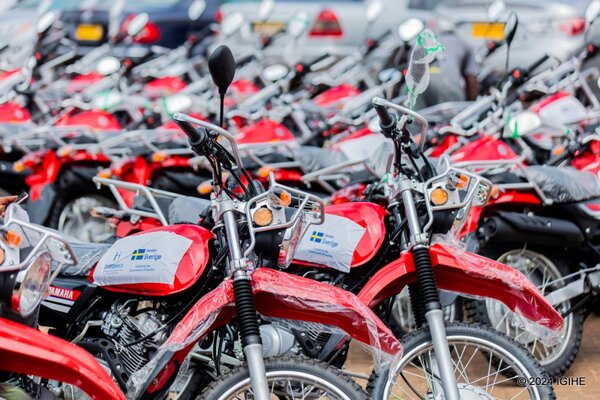 RBC reçoit 39 motos pour soutenir les médecins spécialisés en santé mentale dans les zones rurales