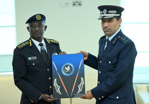 Visite officielle du Commissaire Général de la Police du Rwanda au Qatar