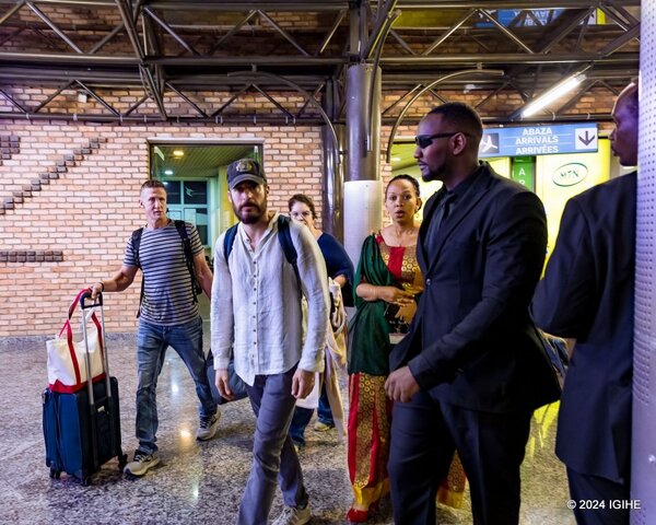 L'acteur américain "Jésus" en visite privée au Rwanda