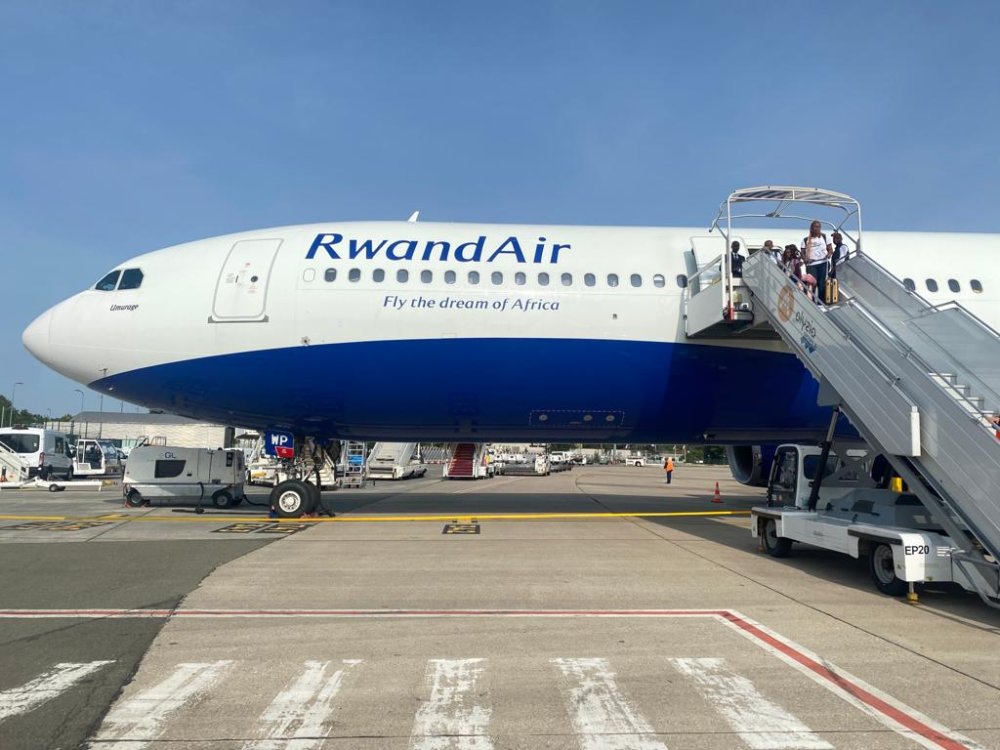RwandAir inaugure ses vols directs vers Paris