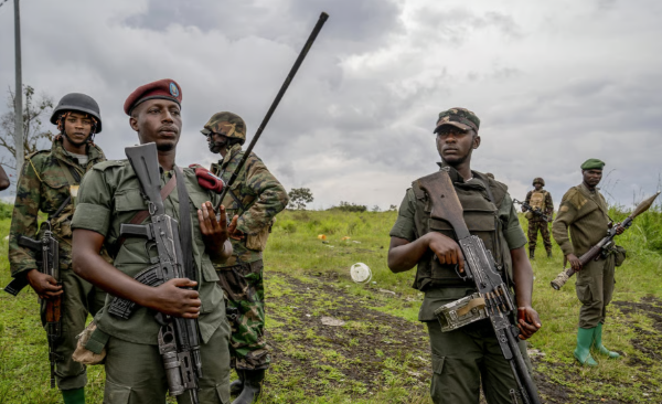 RDC : le ministre de la Défense affirme que l’AFC/M23 intercepte les communications des FARDC