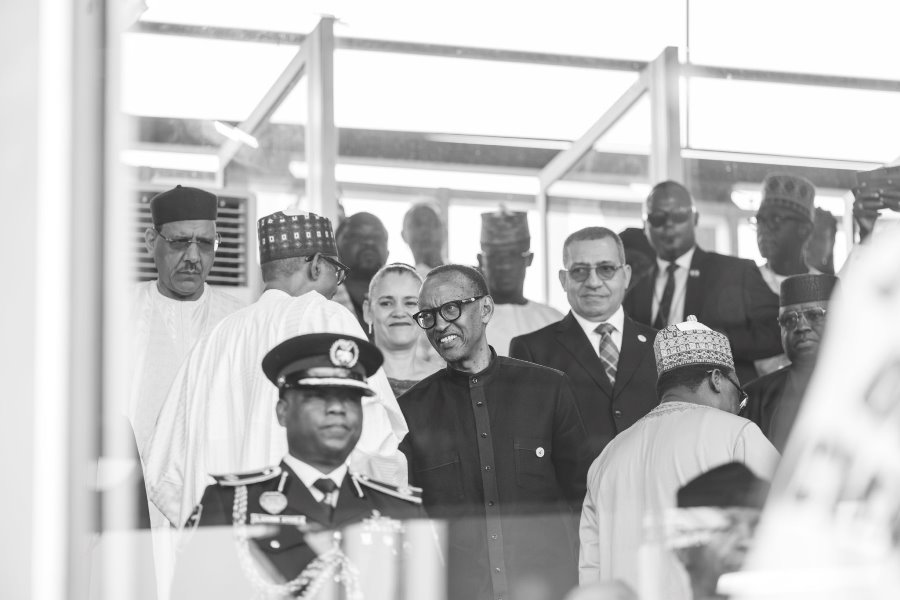 Le président Kagame assiste à l'investiture du président nigérian Bola Ahmed Tinubu