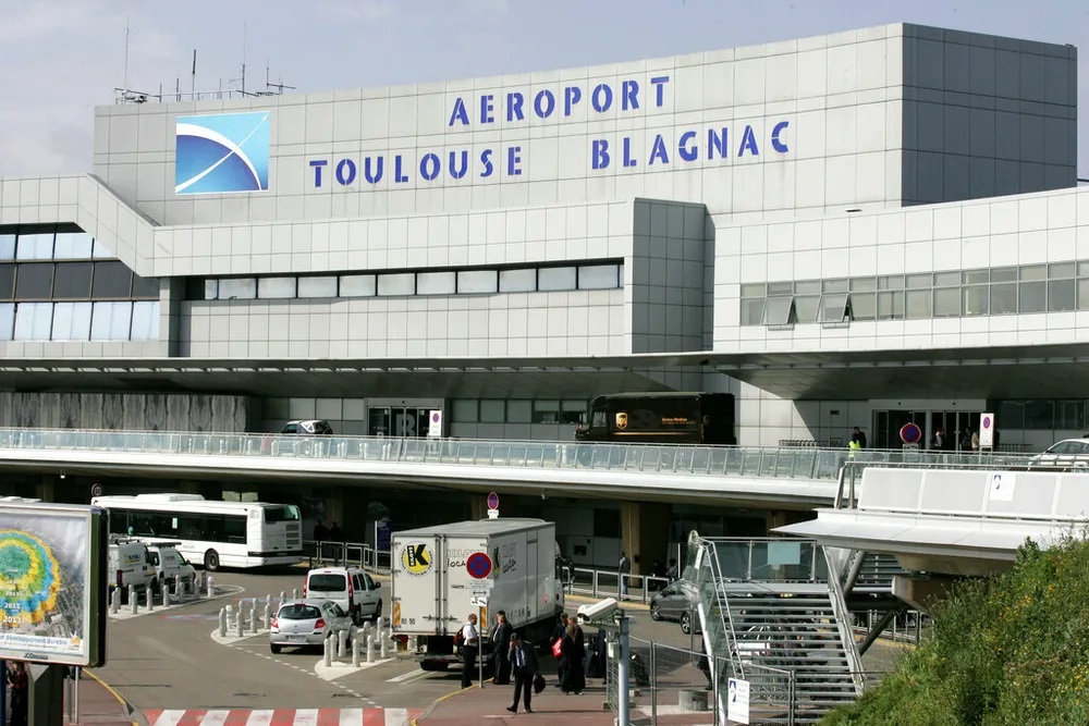 Alerte terroriste : Évacuation de six aéroports français