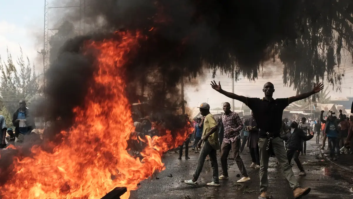 Manifestants kenyans prennent d'assaut la ferme de Kenyatta